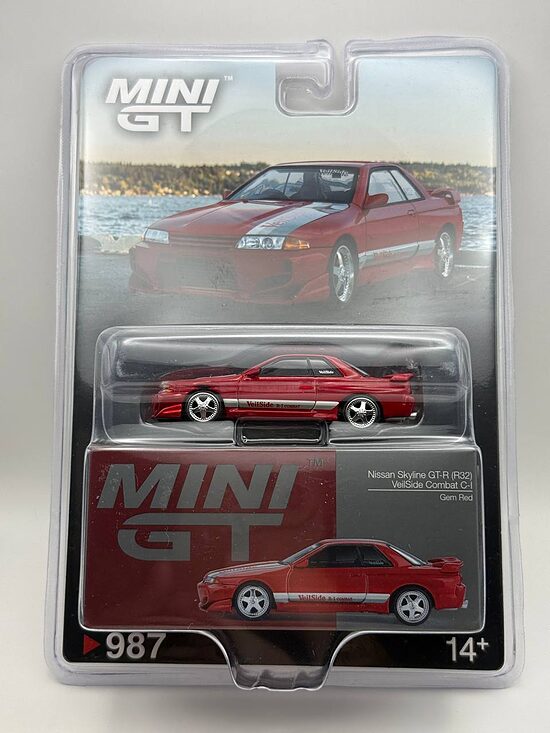 1/64 Nissan Skyline GT-R R32 Veilside Red