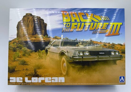 1/24 Aoshima Model Kit Delorean