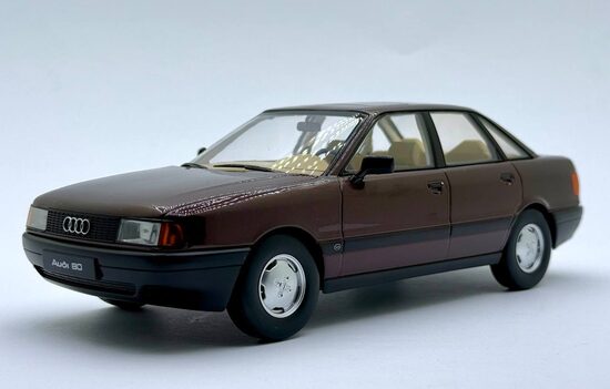 1/18 Triple 9 Audi 80 b3 