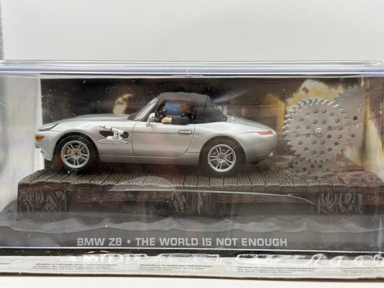 1/43 BMW Z8 007