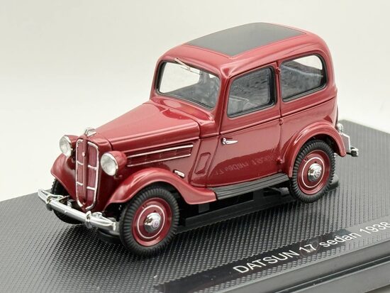 1/43 Ebbro Datsun 17 Sedan 1938