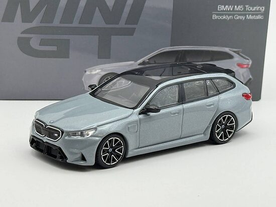 BMW M5 Touring, Grey