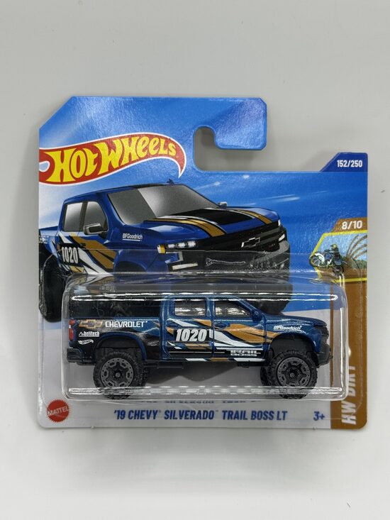 19 Chevy Silverado Trail Boss LT , blue