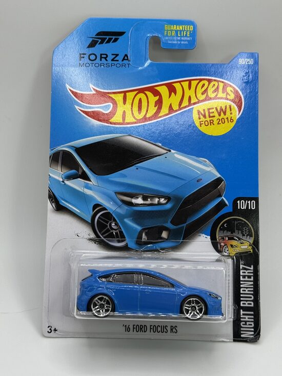 16 Ford Focus RS