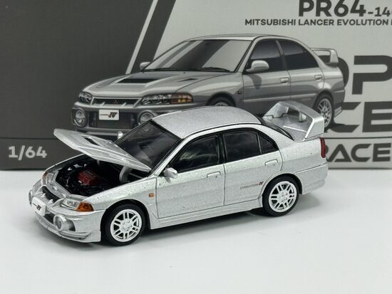 Mitsubishi Lancer Evolution IV , silver