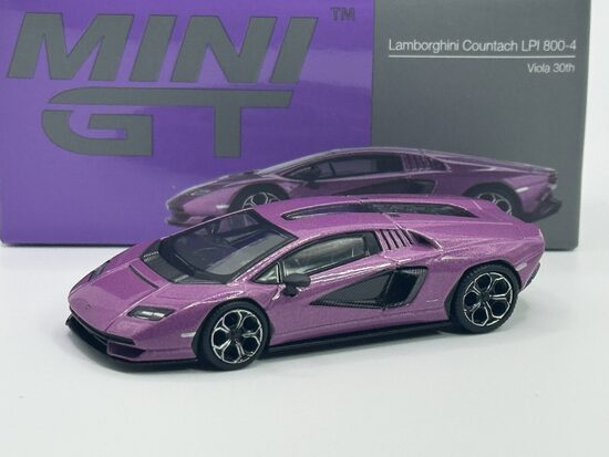 Lamborghini Countach LPI 800-4 , purple