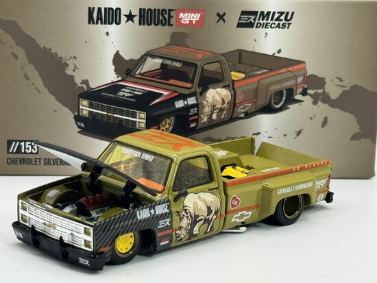 Kaido House Chevrolet Silverado Sumatran Rhino , black/golden green