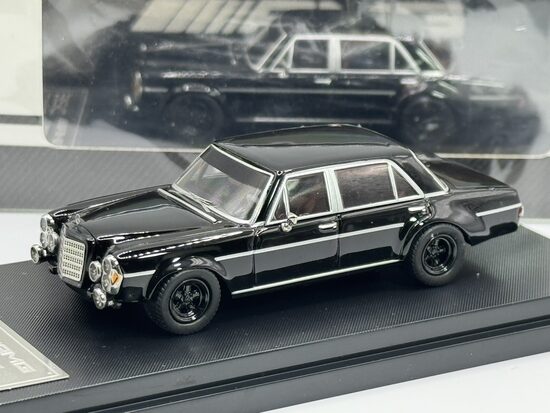 1/64 BSC Mercedes Benz 300 SEL , black