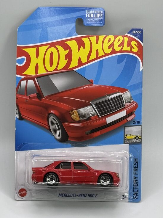 Mercedes-Benz 500 E , red
