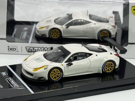 Ferrari 458 Italia GT3 , white