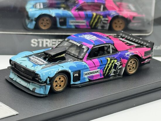 Ford Mustang ,monster