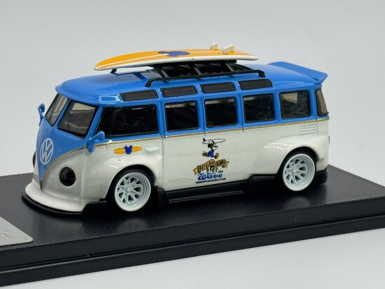 1/64 Volkswagen T1 van , blue/white