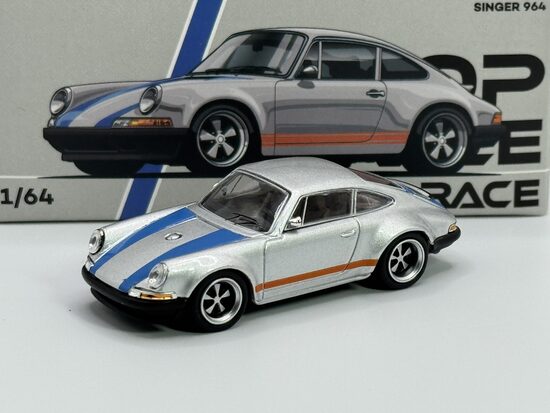 Porsche Singer , silver/blue