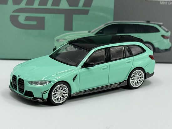 BMW M3 Touring (G81) M Performance, mint green