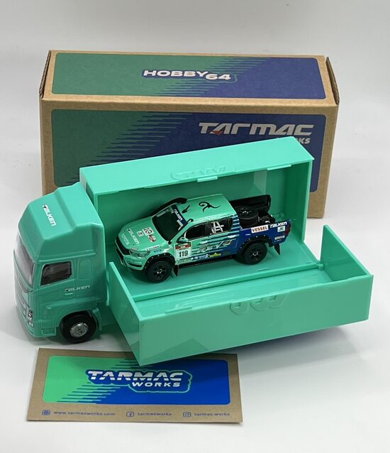 2017 Toyota Hilux AXCR swith plastic truck packing , falken