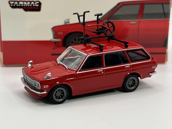 Datsun Bluebird 510 wagon , red