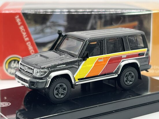 1/64 Toyota Land Cruiser 70 series