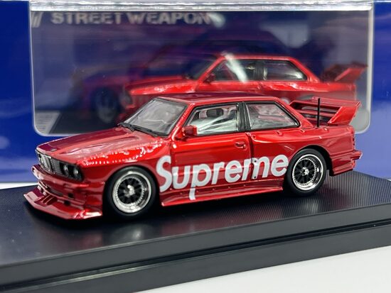 BMW E30 Supreme , red