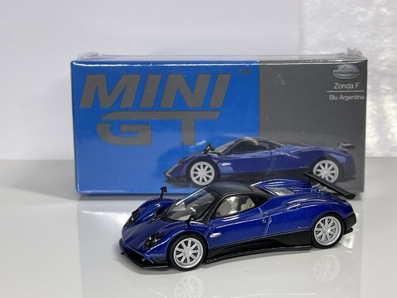 1/64 Pagani Zonda F, blue Argentina