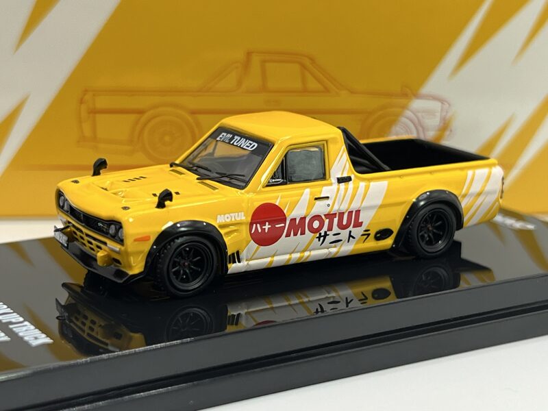 1/64 Nissan Hakatora Pick UP Truck "Motul Livery" , yellow