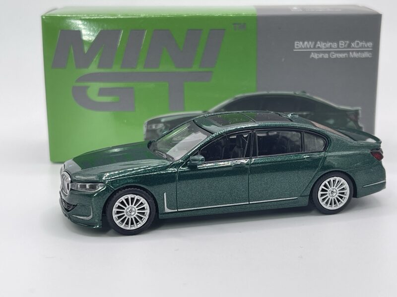 1/64 Bmw Alpina B7 Xdrive , green metallic