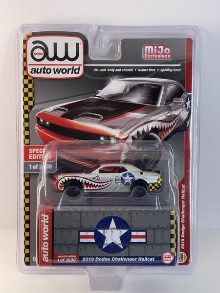 1/64 2019 Dodge Challenger Hellcat "the bomber" , Mijo Exclusives , special edition 1 of 3600 , opening hood , silver