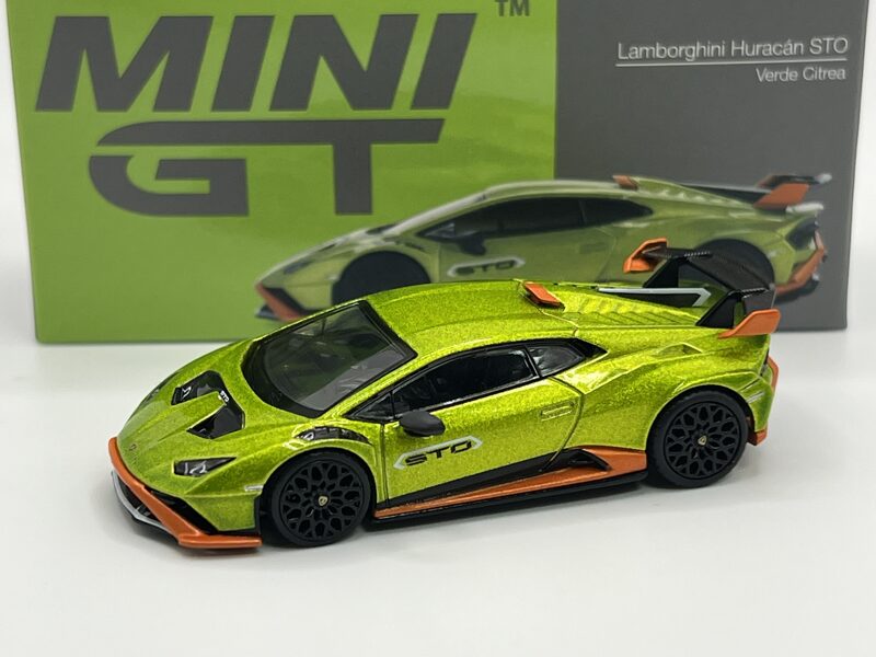 1/64 Lamborghini Huracan STO , verde citrea