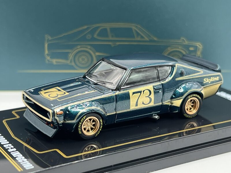 1/64 Nissan Skyline 2000 GT-R  ( KPGC 110 ) , racing concept 1972 , green/gold