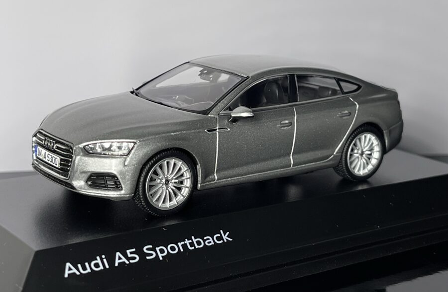 1:43 Audi A5 Sportback 2016 ( Grey )