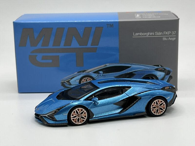 1/64 Lamborghini Sian FKP 37 , blue
