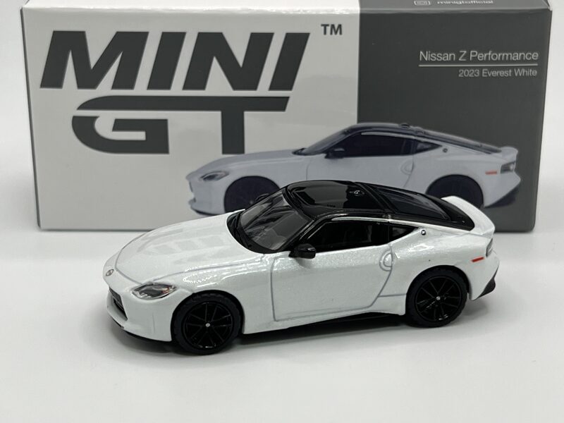 1/642023 Nissan Z Performance , everest white