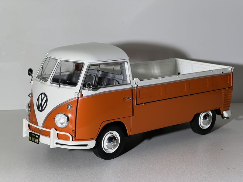 1/18 Solido Volkswagen T1 Pick-UP 1950, orangr/white