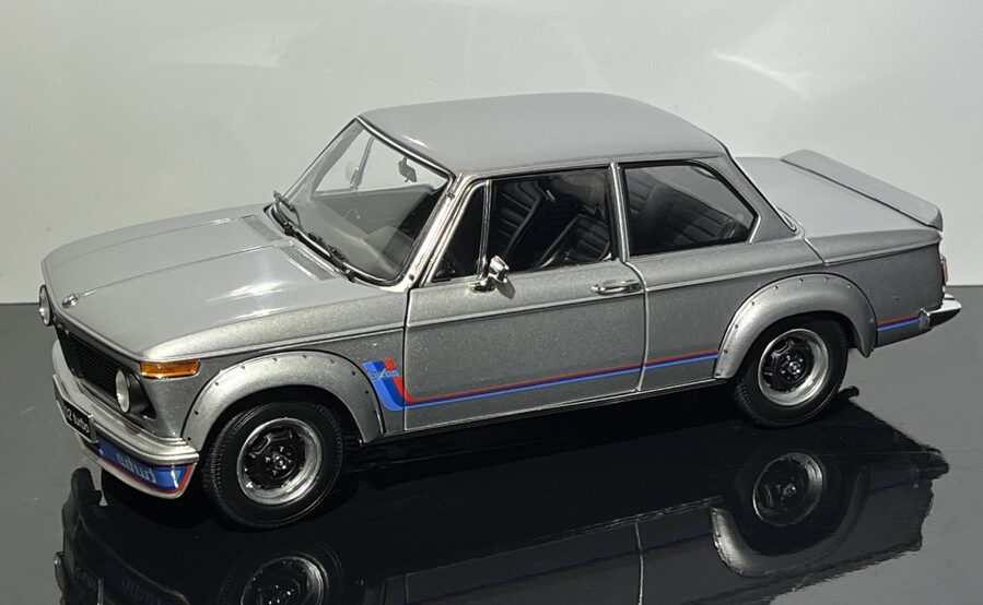 1/18 Kyosho BMW 2002 Turbo 1974 , silver