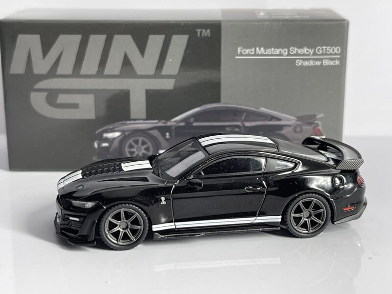 1/64 Ford Mustang Shelby GT 500, Shadow Black