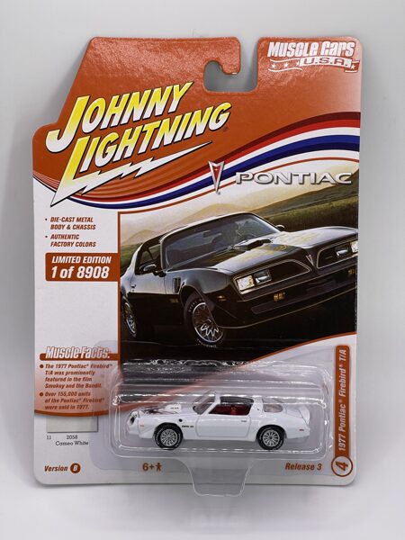 1/64 1977 Pontiac Firebird Trans AM , cameo white/ bird graphic
