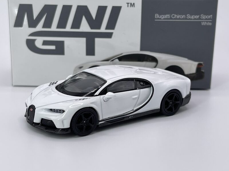 1/64 Bugatti Chiron Super Sport , white
