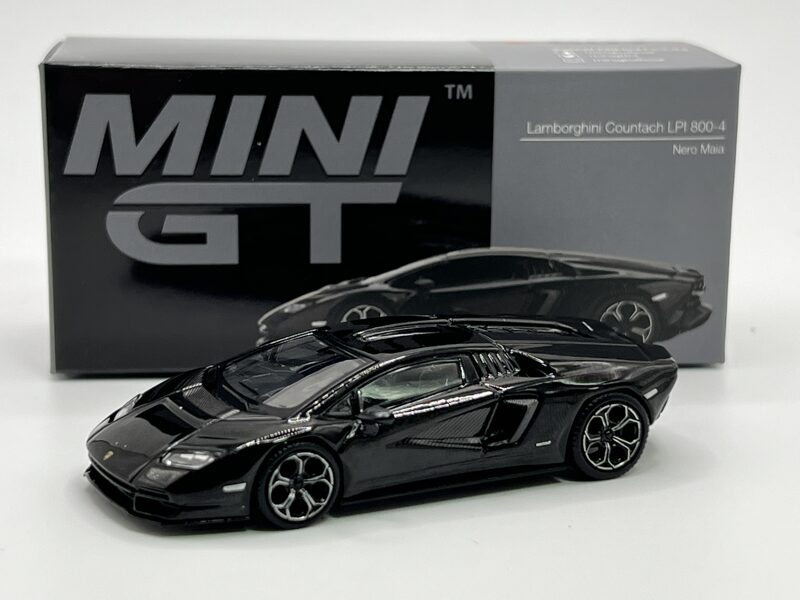 1/64 Lamborghini Countach LPI 800 - 4 , nero maia