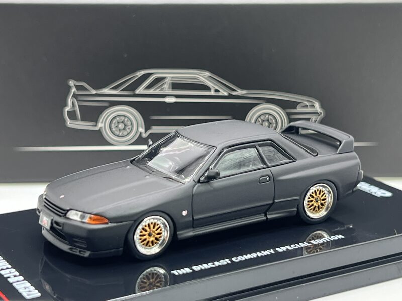 1/64 Nissan Skyline GT-R ( R32 ) , The Diecast Compani Special Edition , matt black
