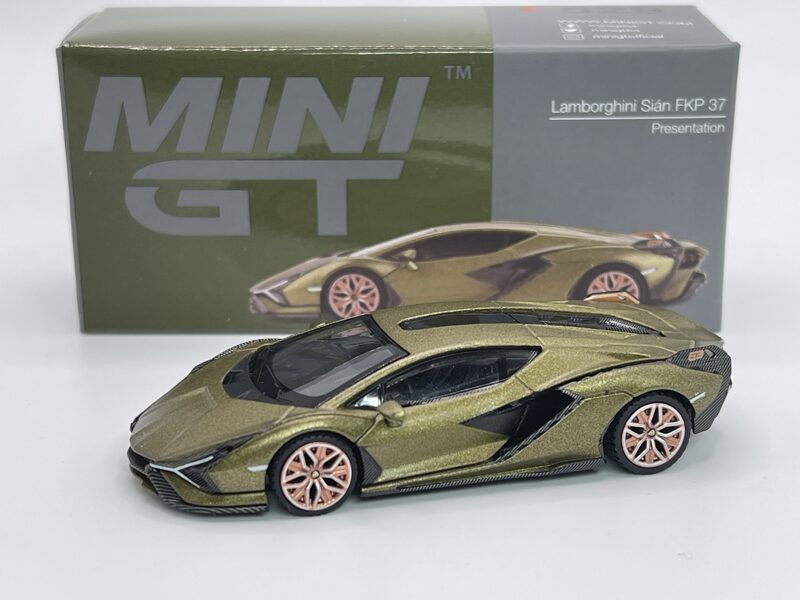 1/64 Lamborghini Sian FKP 37 , presentation , matt army green