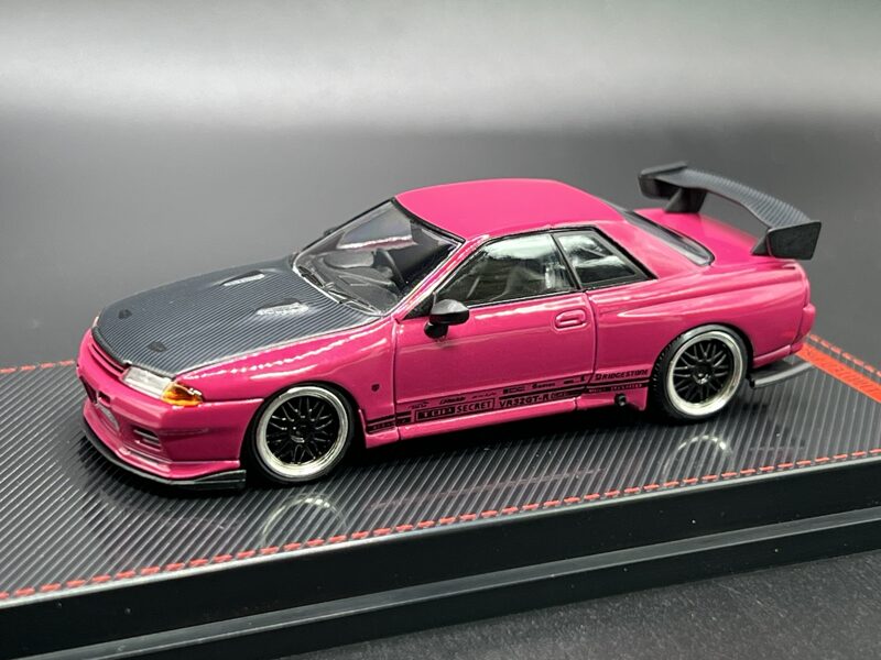 1/64 Nissan GT-R ( VR32 ) Top Secret , pink