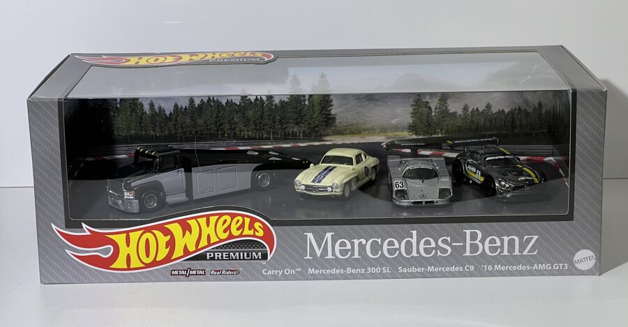 Hot Wheels Premium Mercedes-Benz set